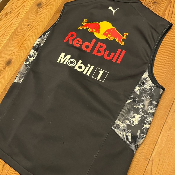 Red Bull F1 team vest - Picture 4 of 4